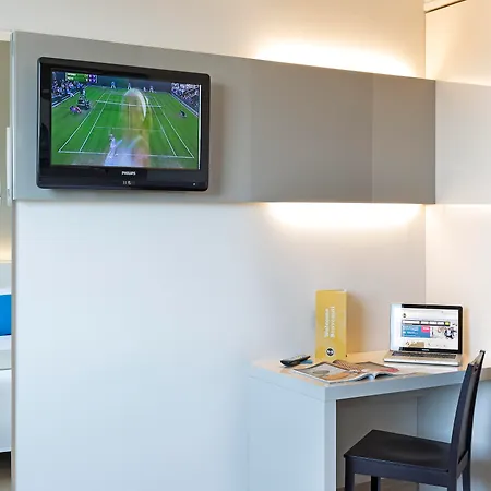 B&B Hotel Ferrara מלון