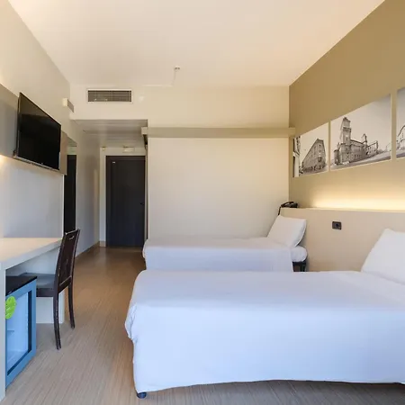 Hotell B&B Hotel Ferrara 3*