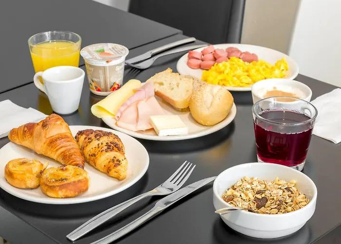 B&B Hotel Ferrara מלון