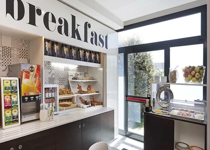 B&B Hotel Ferrara מלון