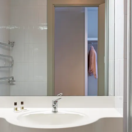 호텔 B&B 호텔 페라라 3*