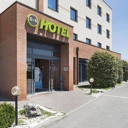 B&B Hotel Ferrara 3*
