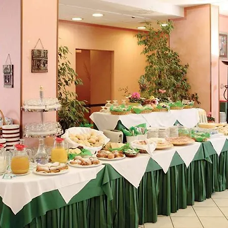 Hotell B&B Hotel Ferrara 3*