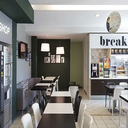 B&B Hotel Ferrara Otel 3*